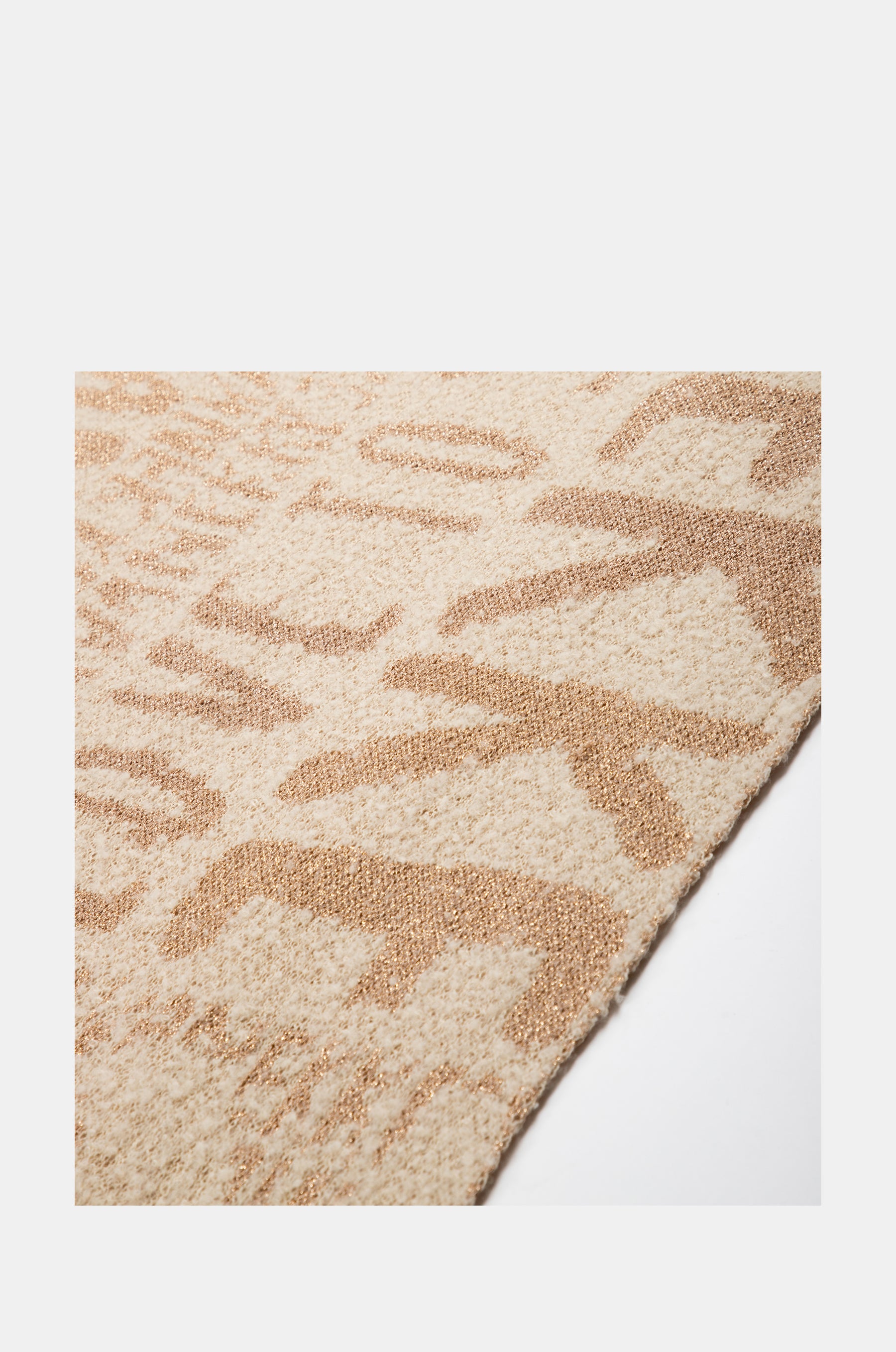 Sciarpa beige con logomania.