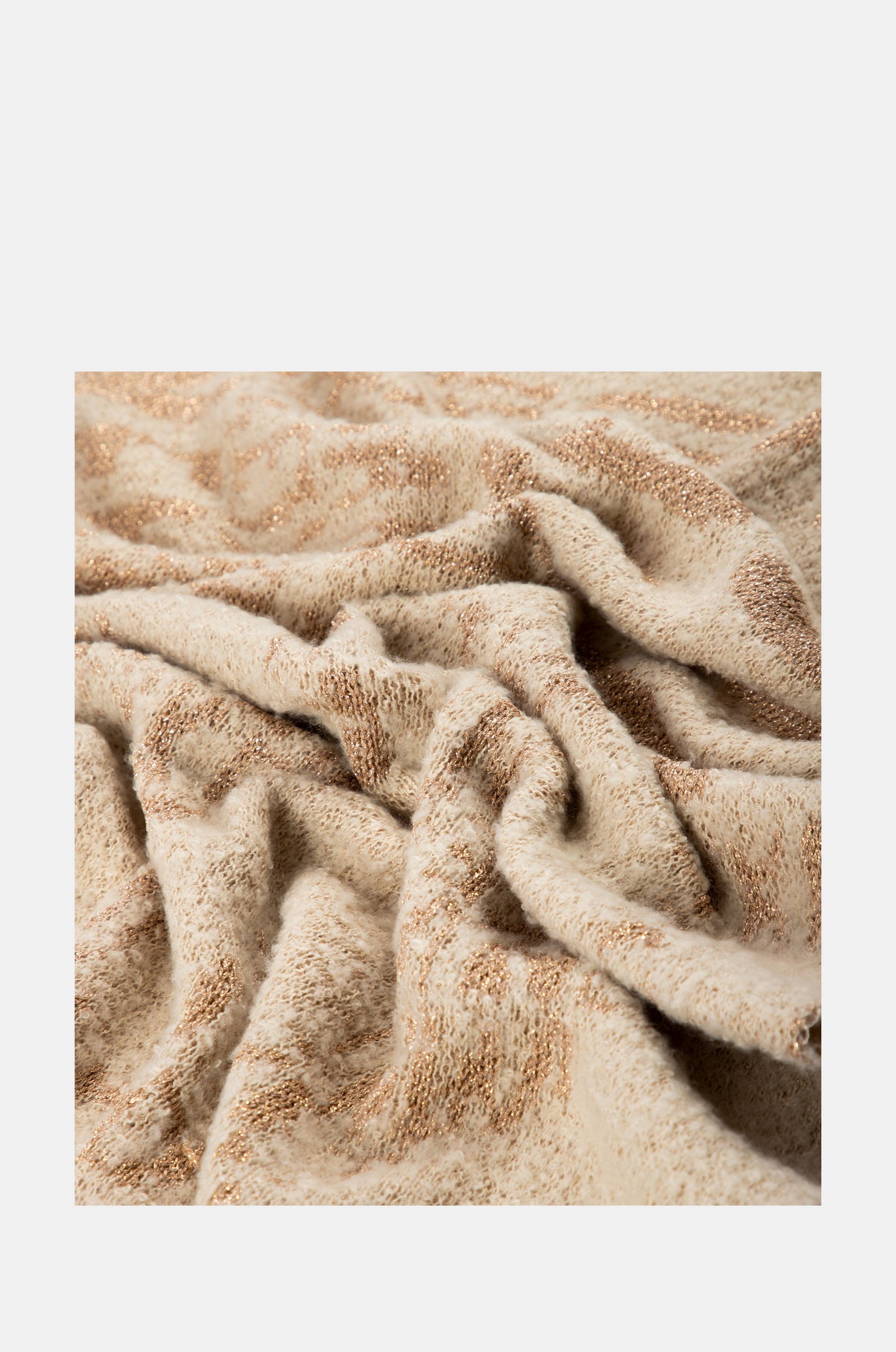 Sciarpa beige con logomania.