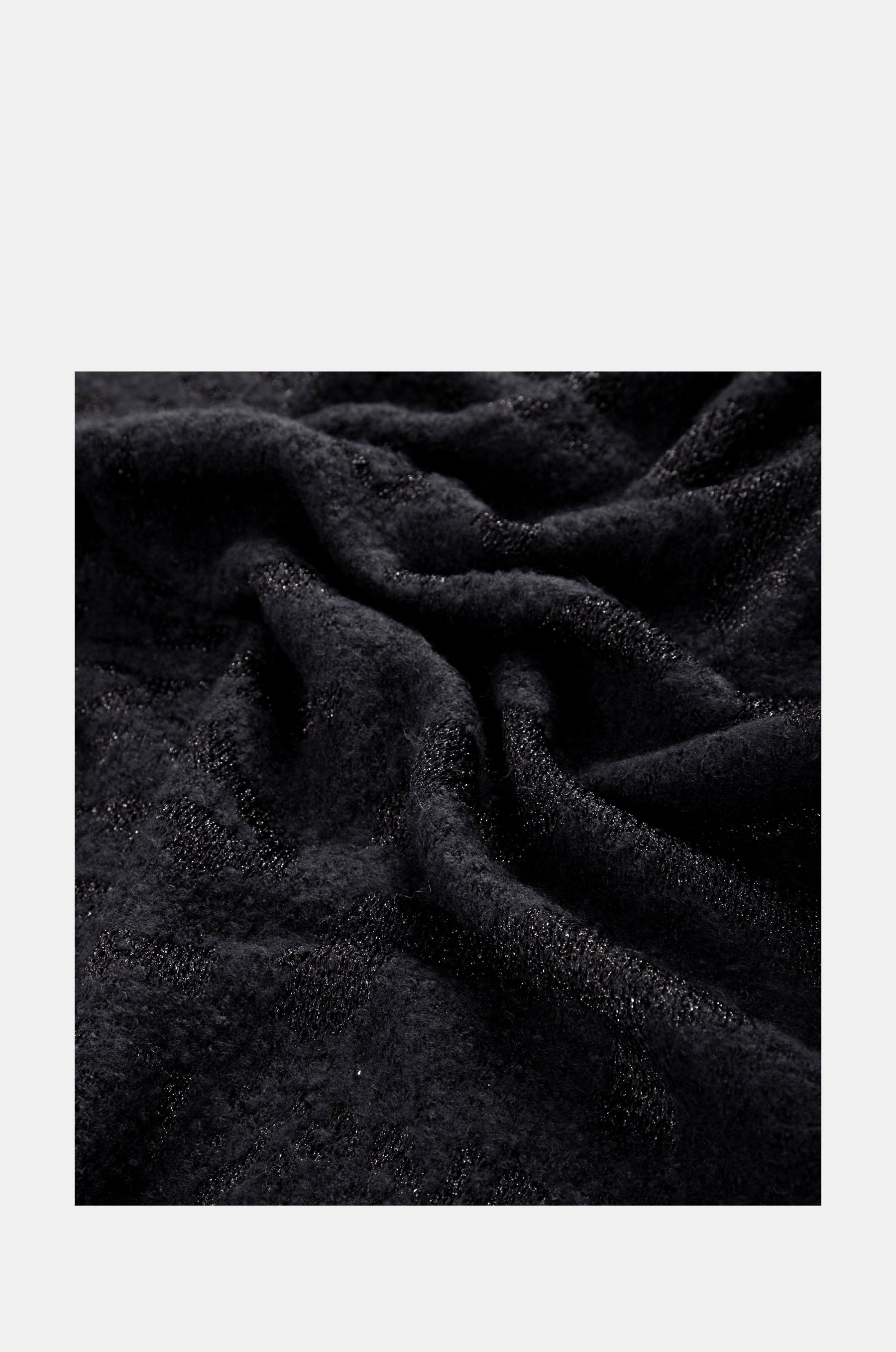 Sciarpa nera con logomania.