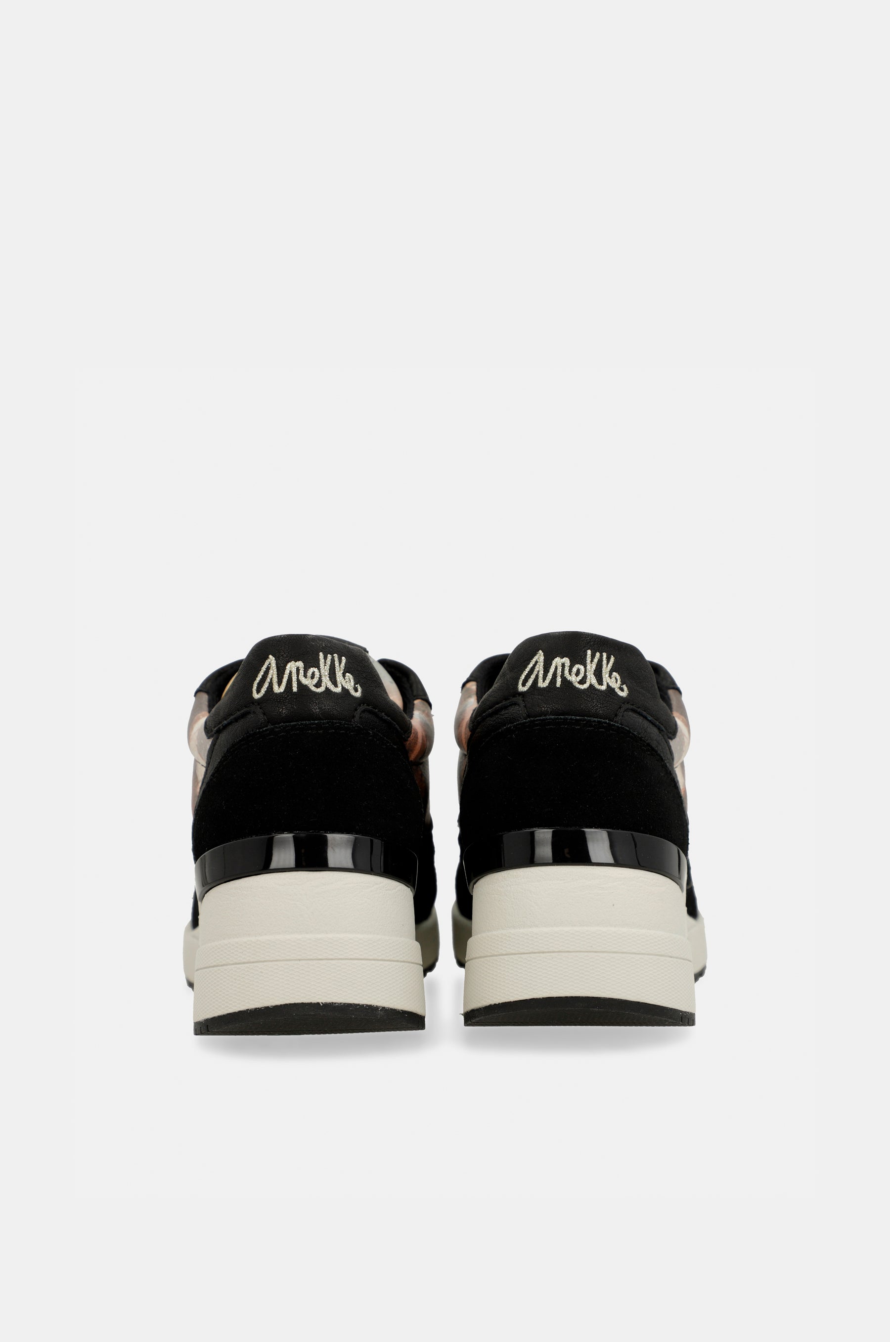Sneakers sportive Padded nere con zeppa