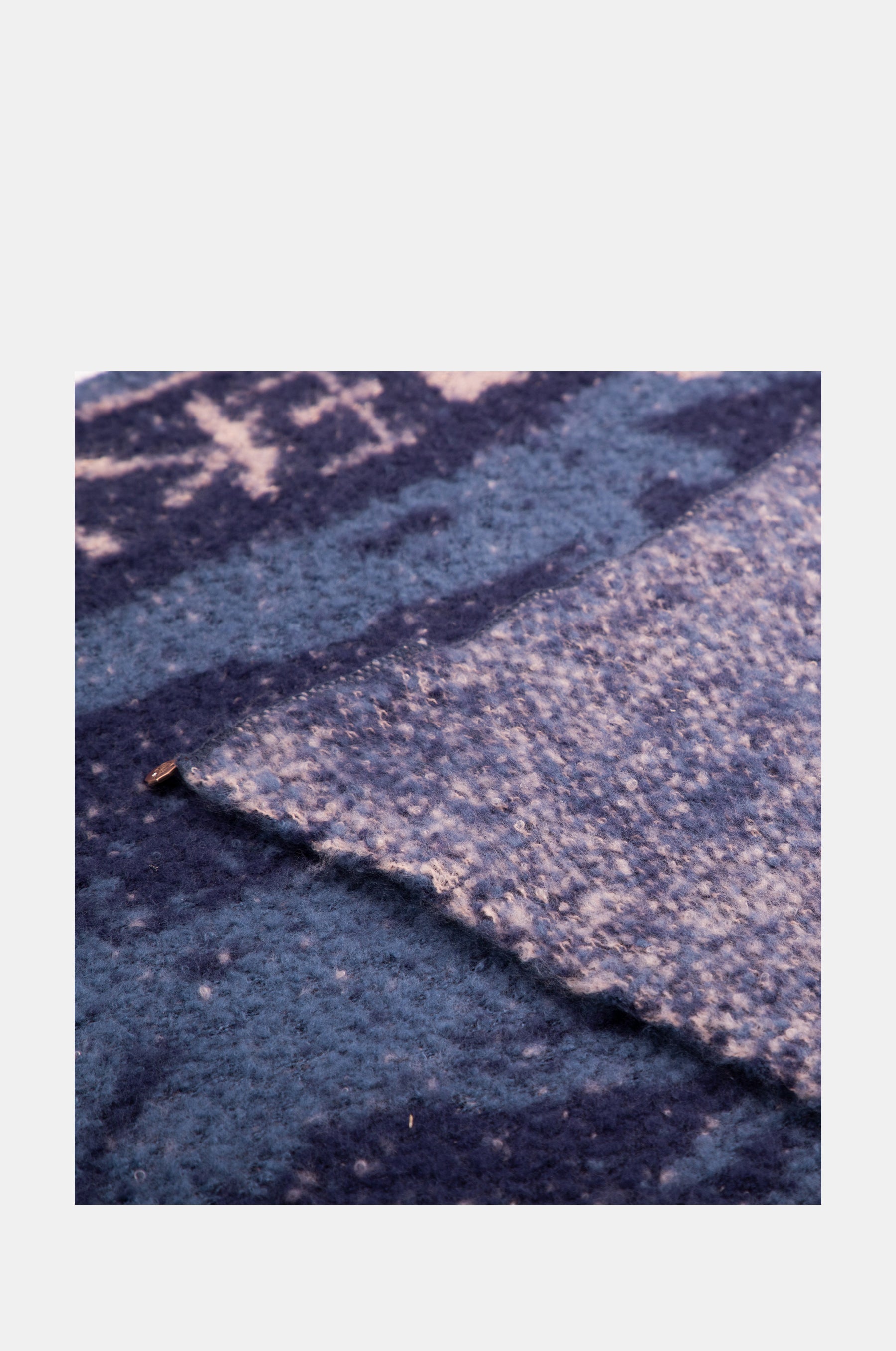 Sciarpa Contemporary blu navy.