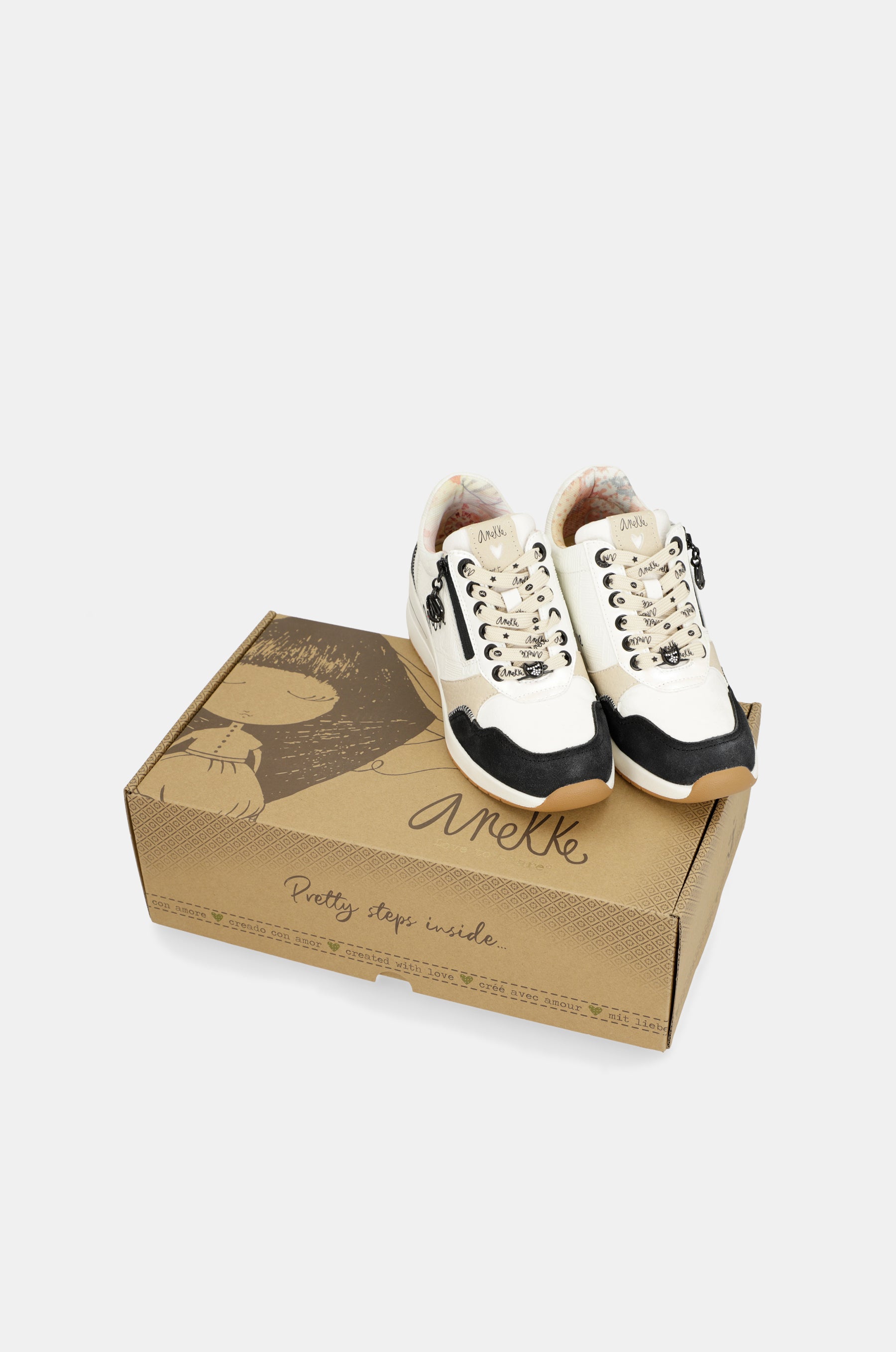 Sneakers con zeppa nere e bianche