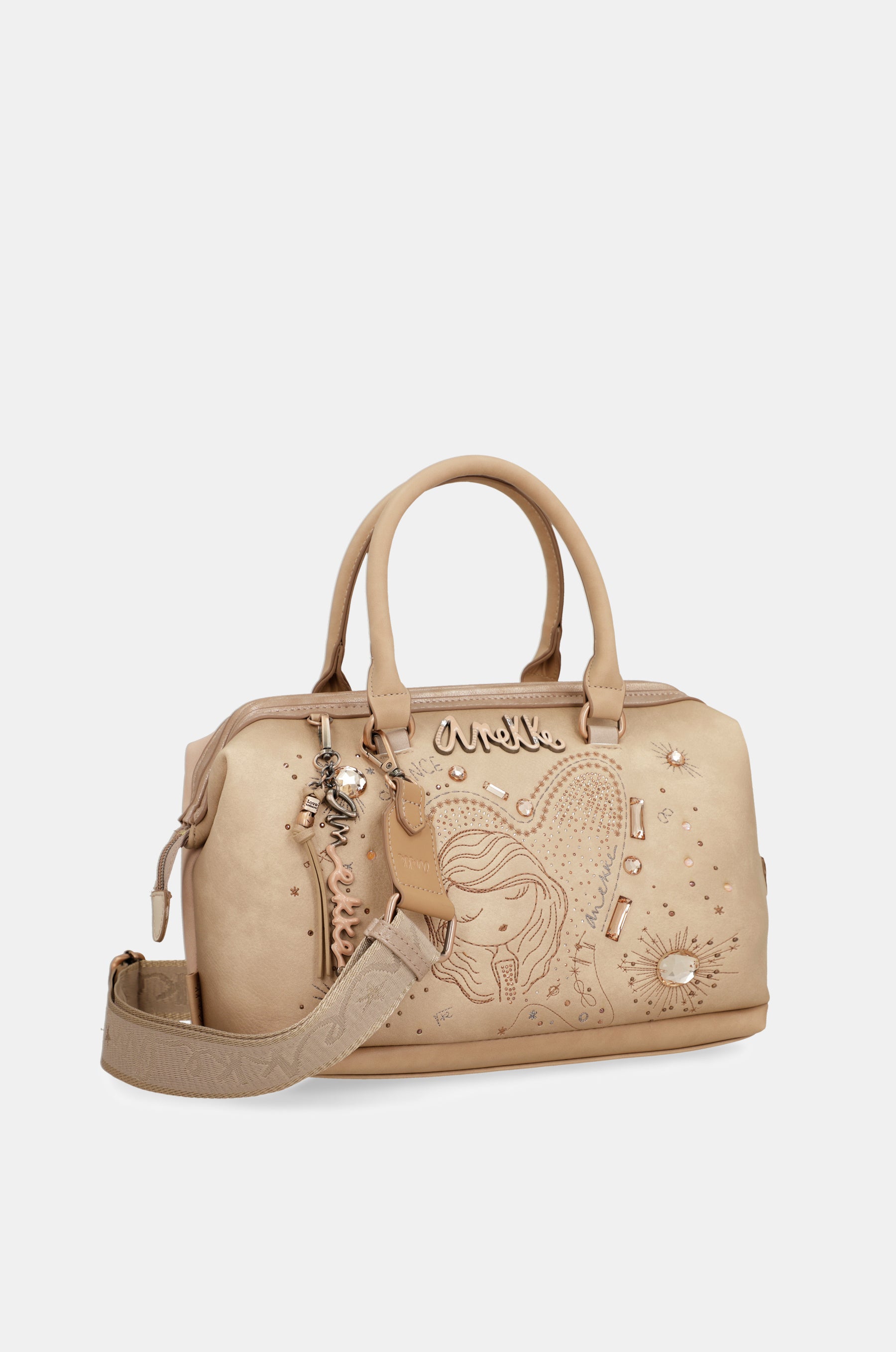 Borsa da bowling nuda in studio