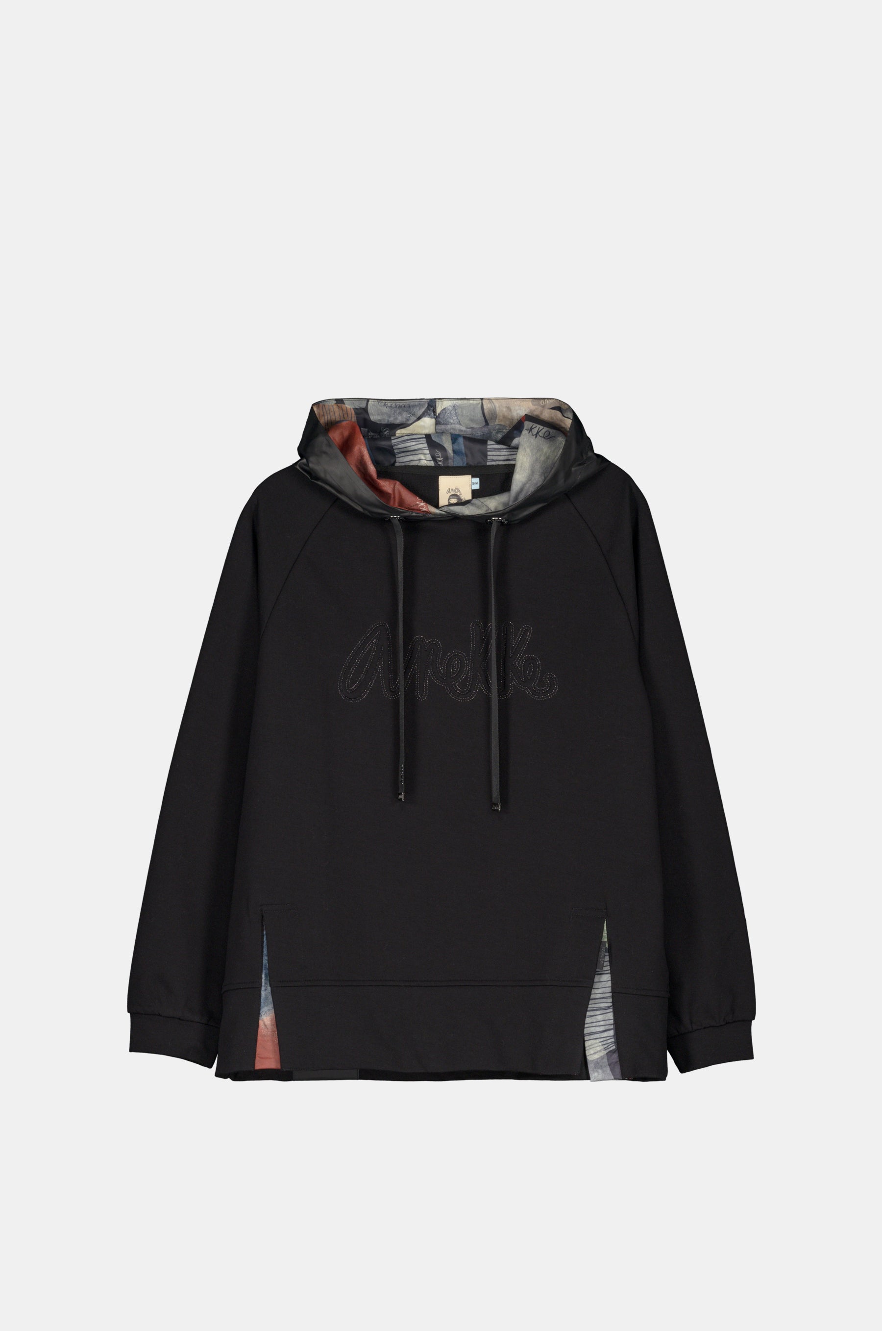 Felpa nera con cappuccio