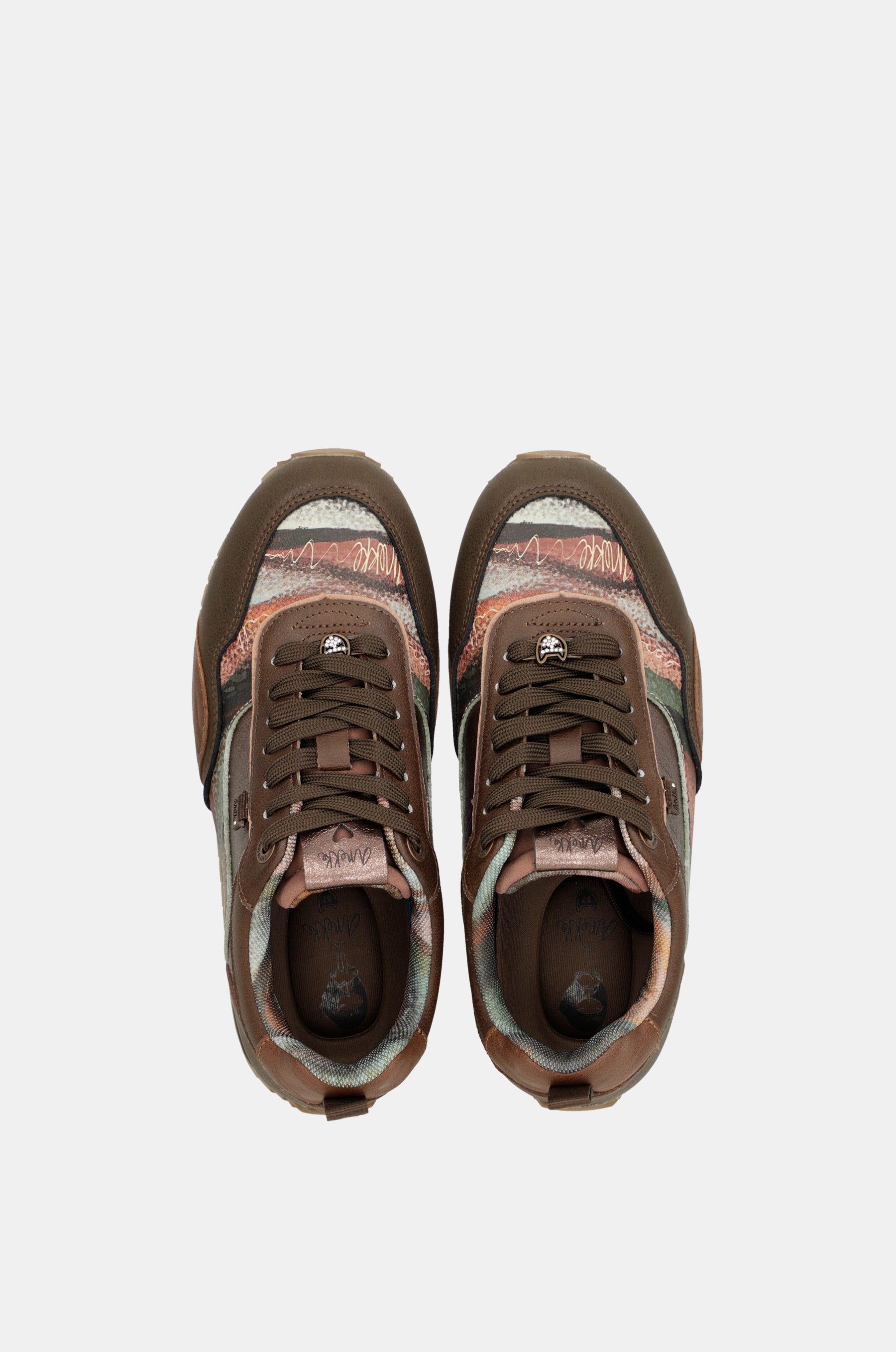 Sneakers stampate da viaggio