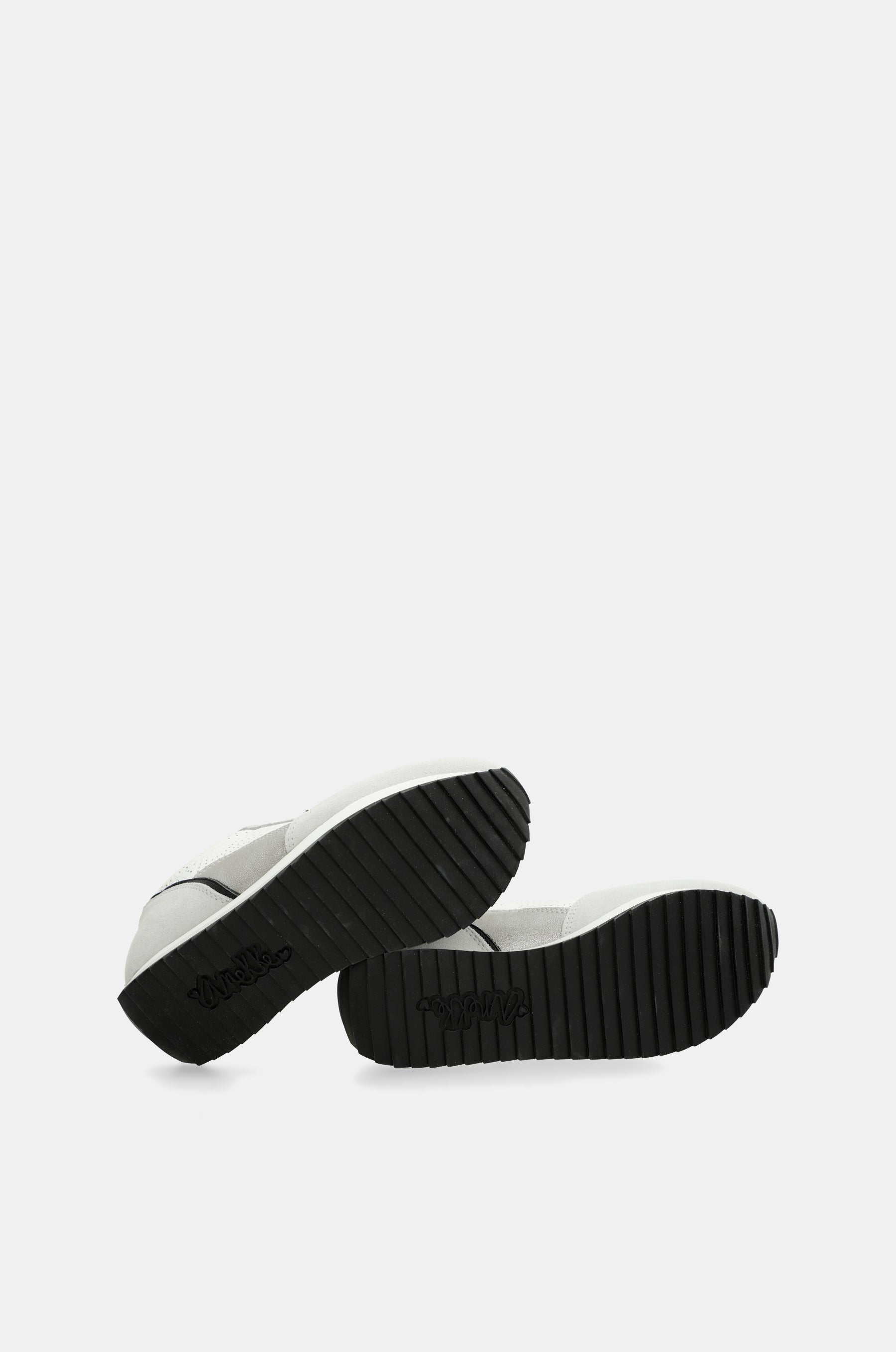 Sneakers a Pois Bianchi
