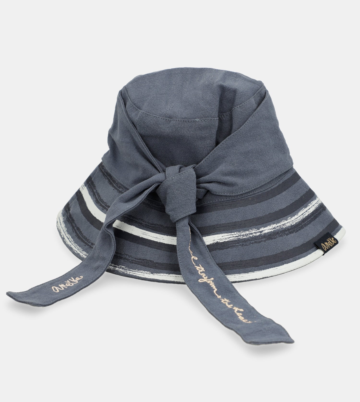 Cappello a secchiello blu