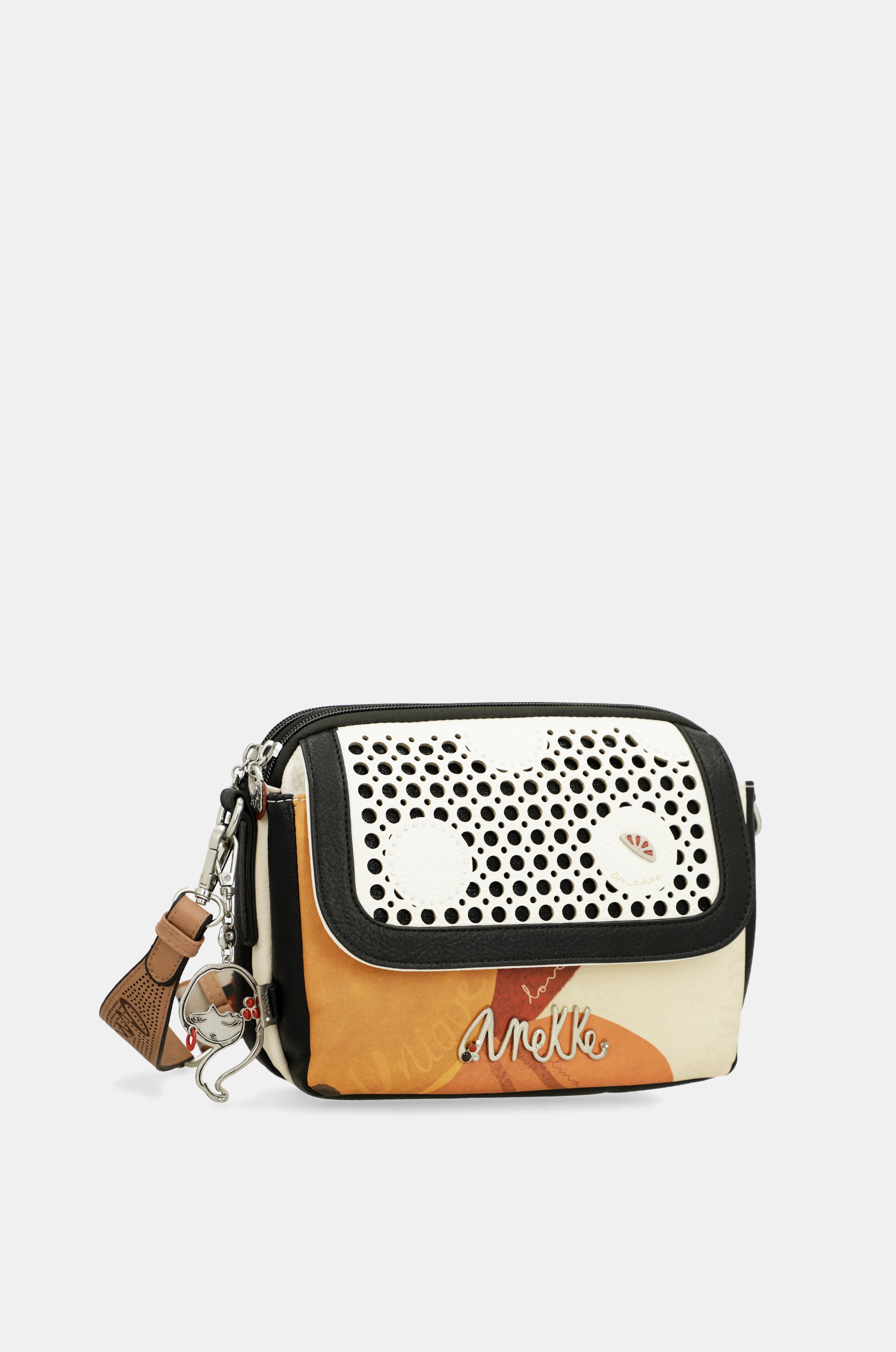 Borsa a tracolla Alma con patta ovale