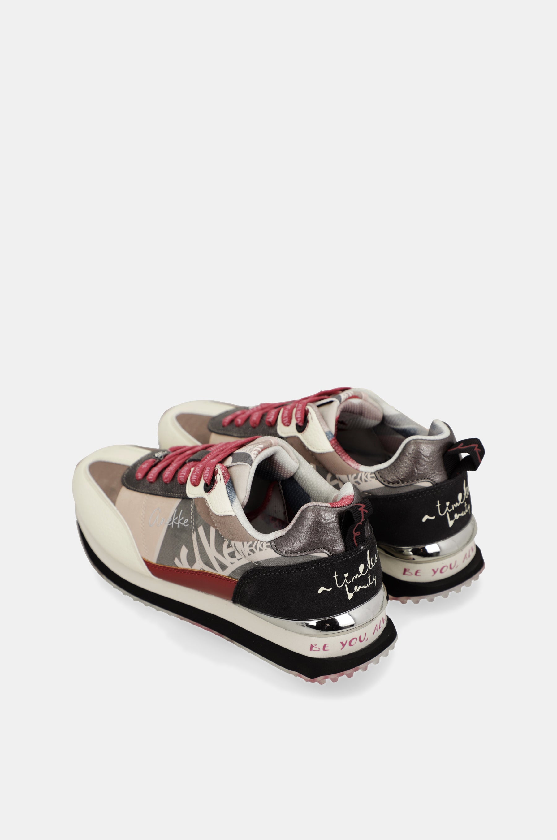 Sneakers rosa e bianche