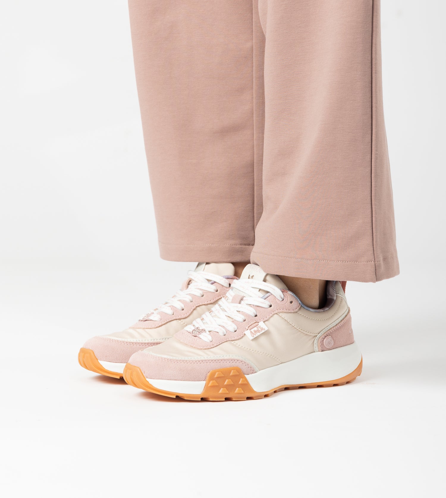 Sneakers rosa retro