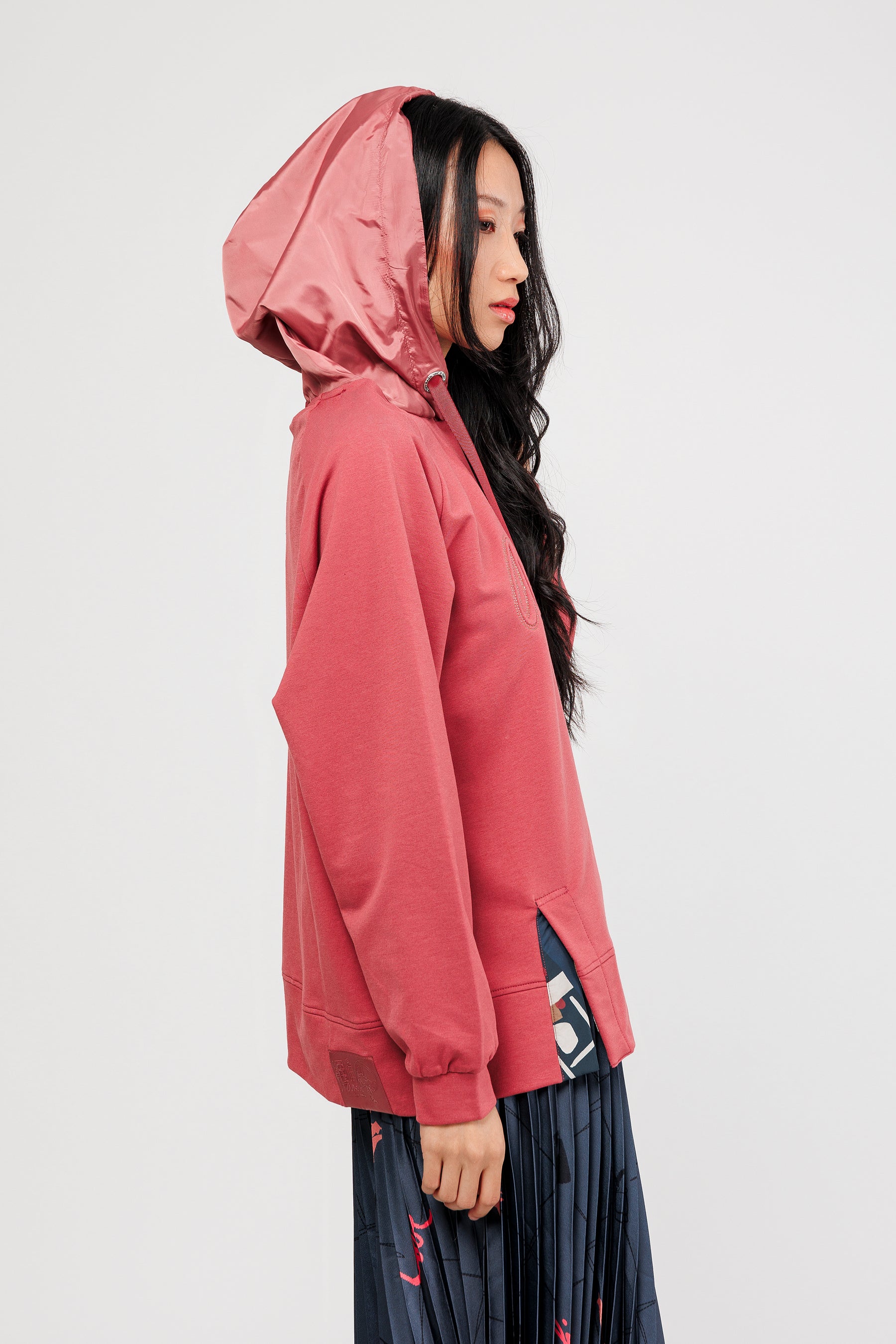 Felpa con cappuccio mattone