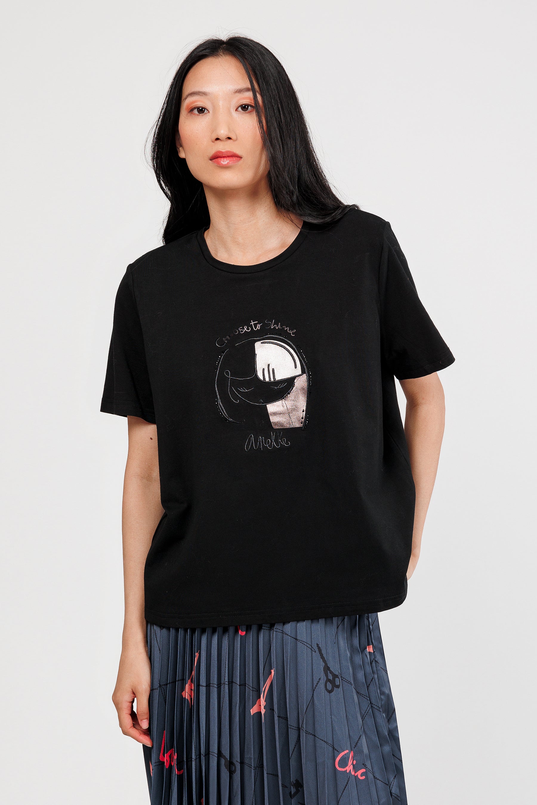 Maglietta manica corta nera con particolari argento e bronzo