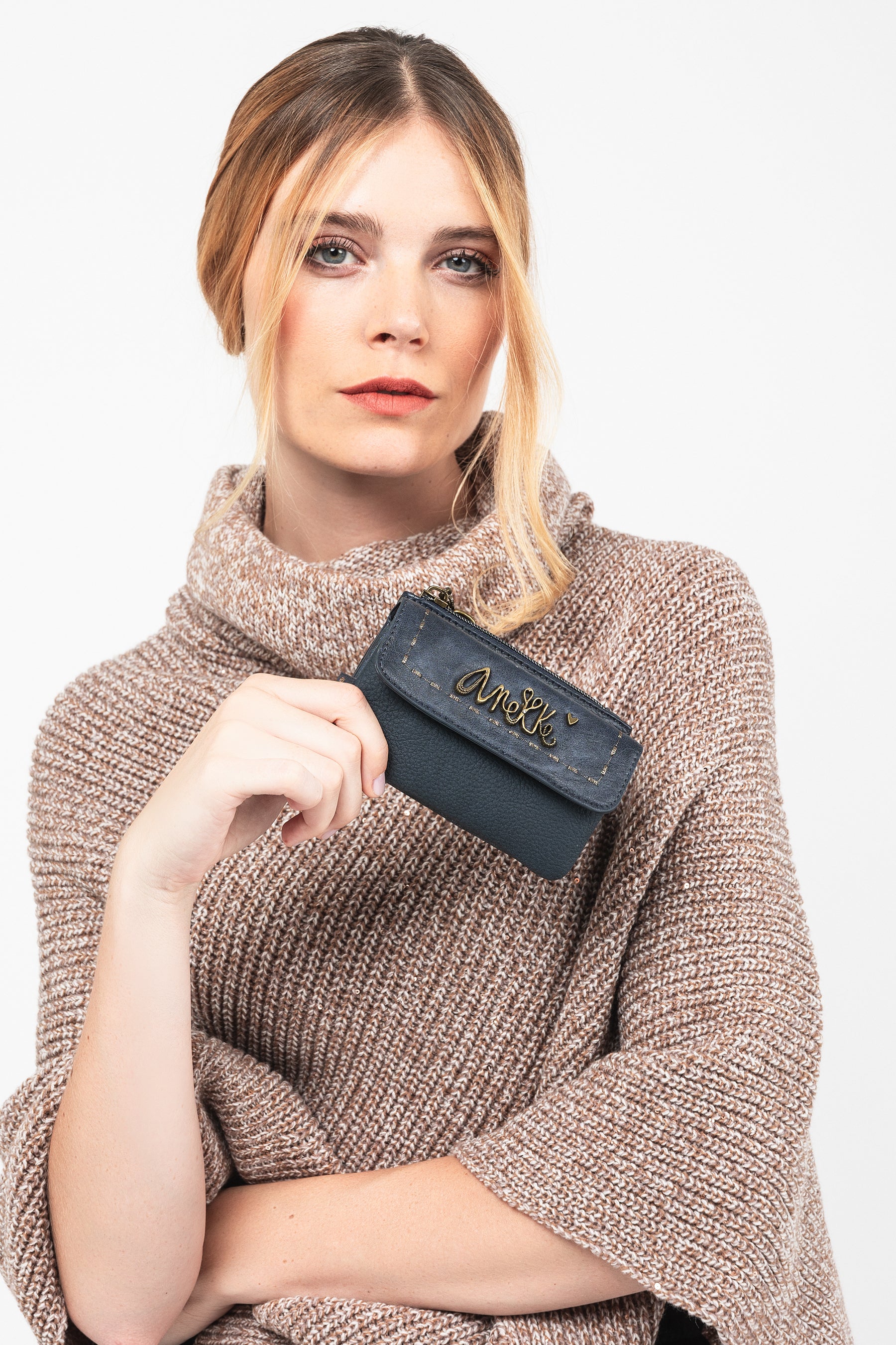Portamonete con patta Boutique