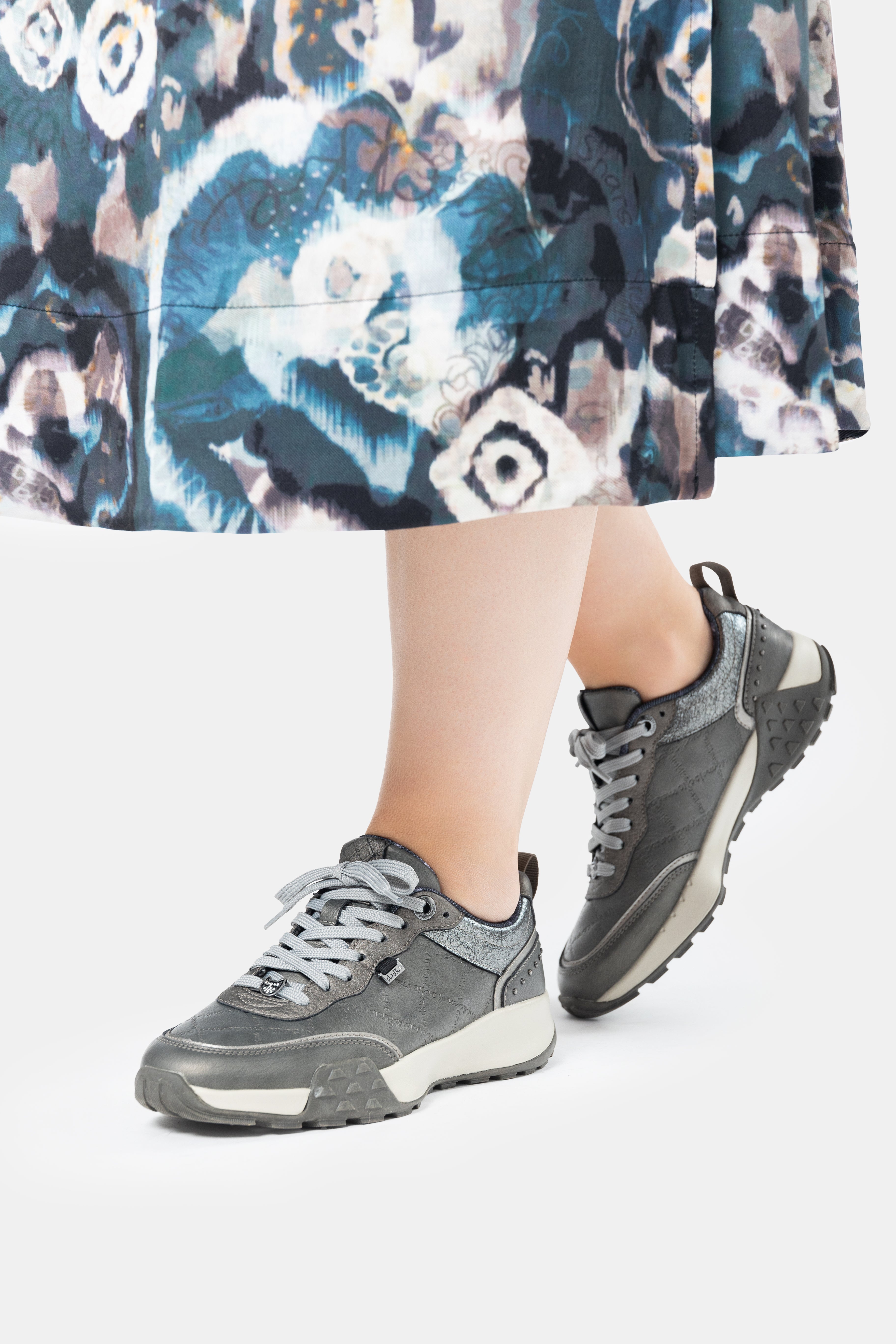 Scarpe sportive grigio metallico