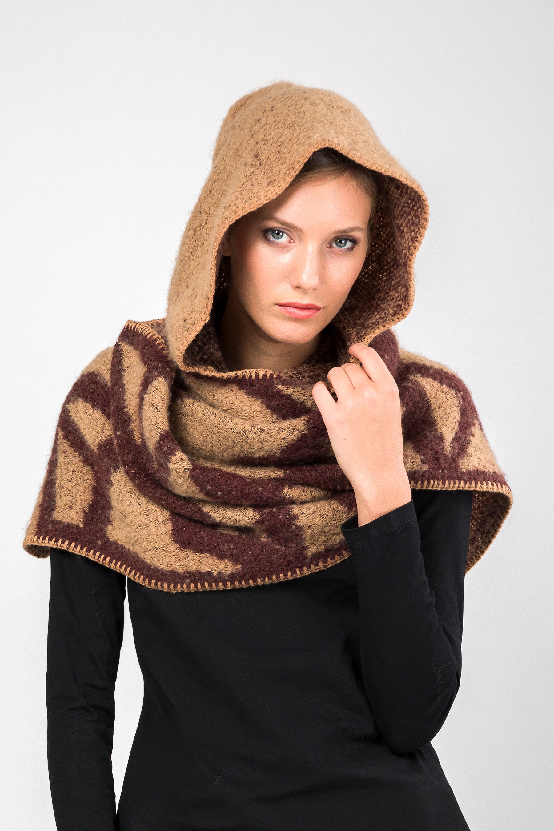Sciarpa con cappuccio beige