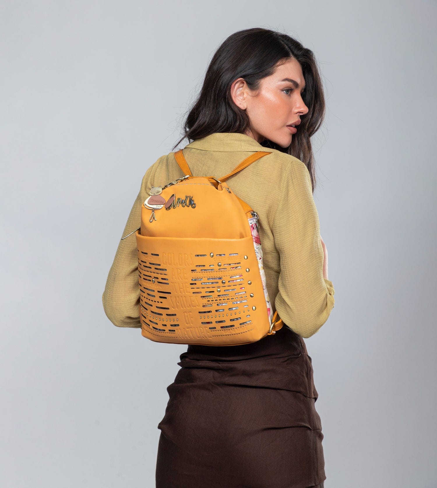 Borsa ocra trasformabile Nature Pachamama in zaino