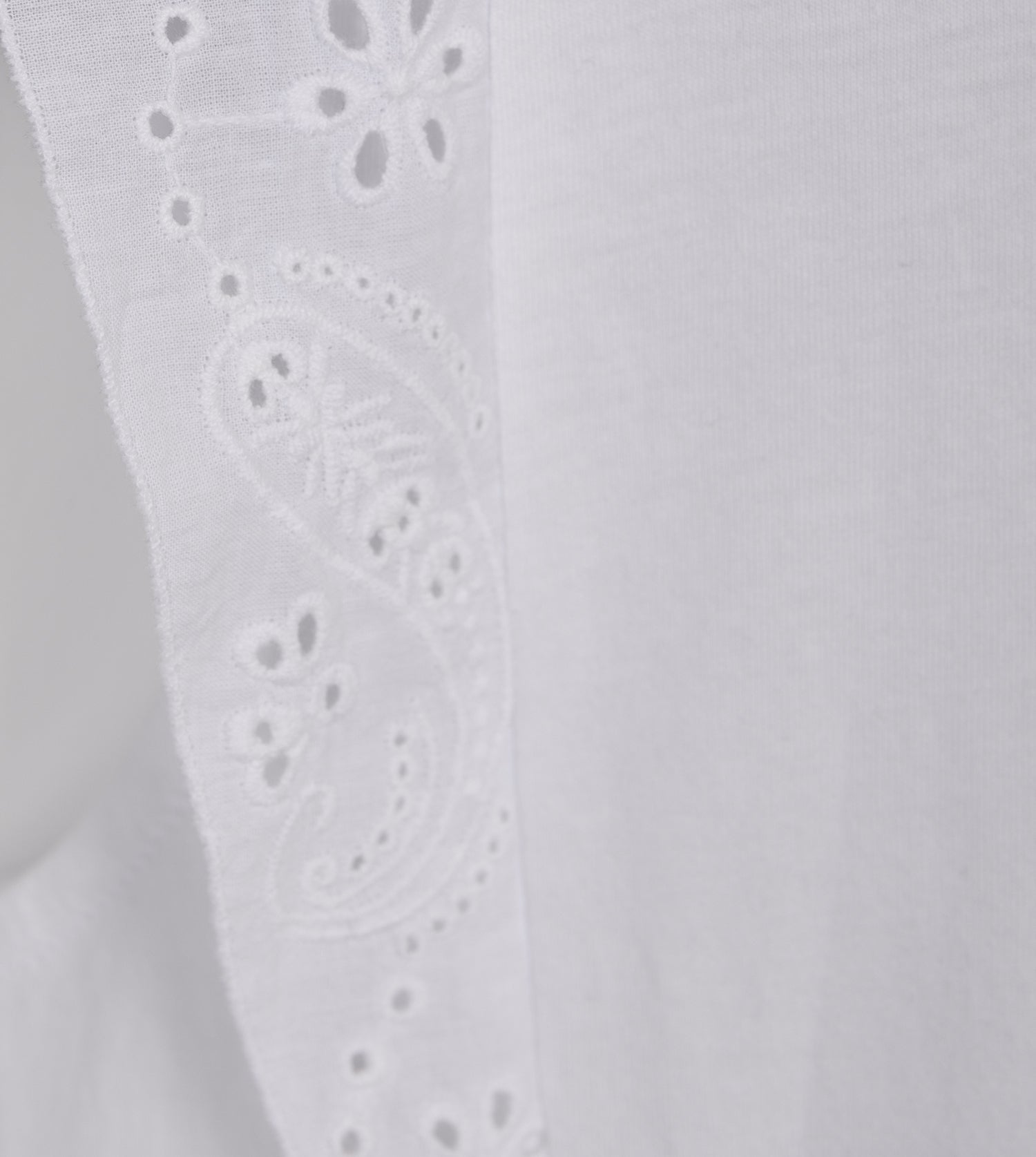 Canotta bianca Anekke