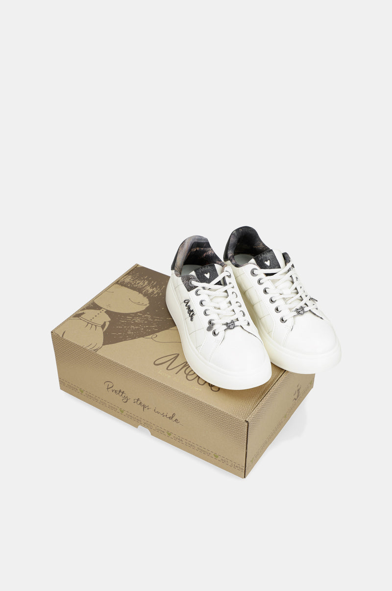 Sneakers bianche casual