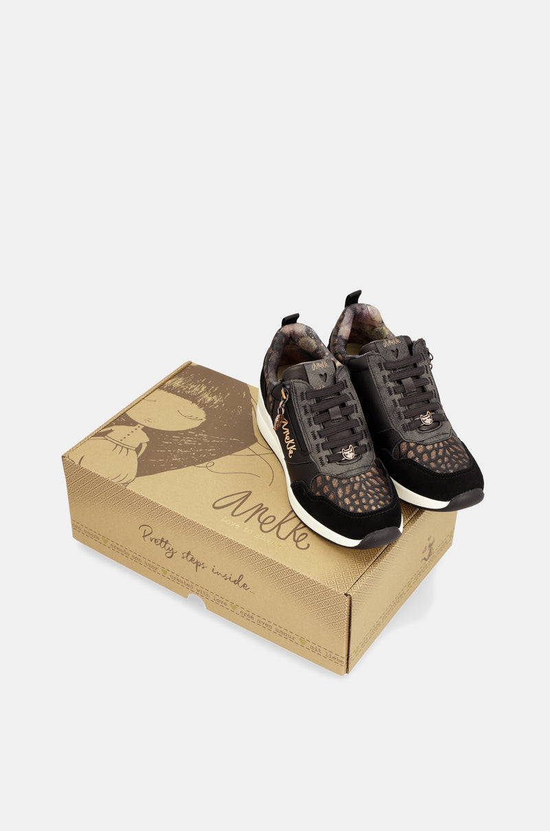 Sneakers con zeppa nere Dreams