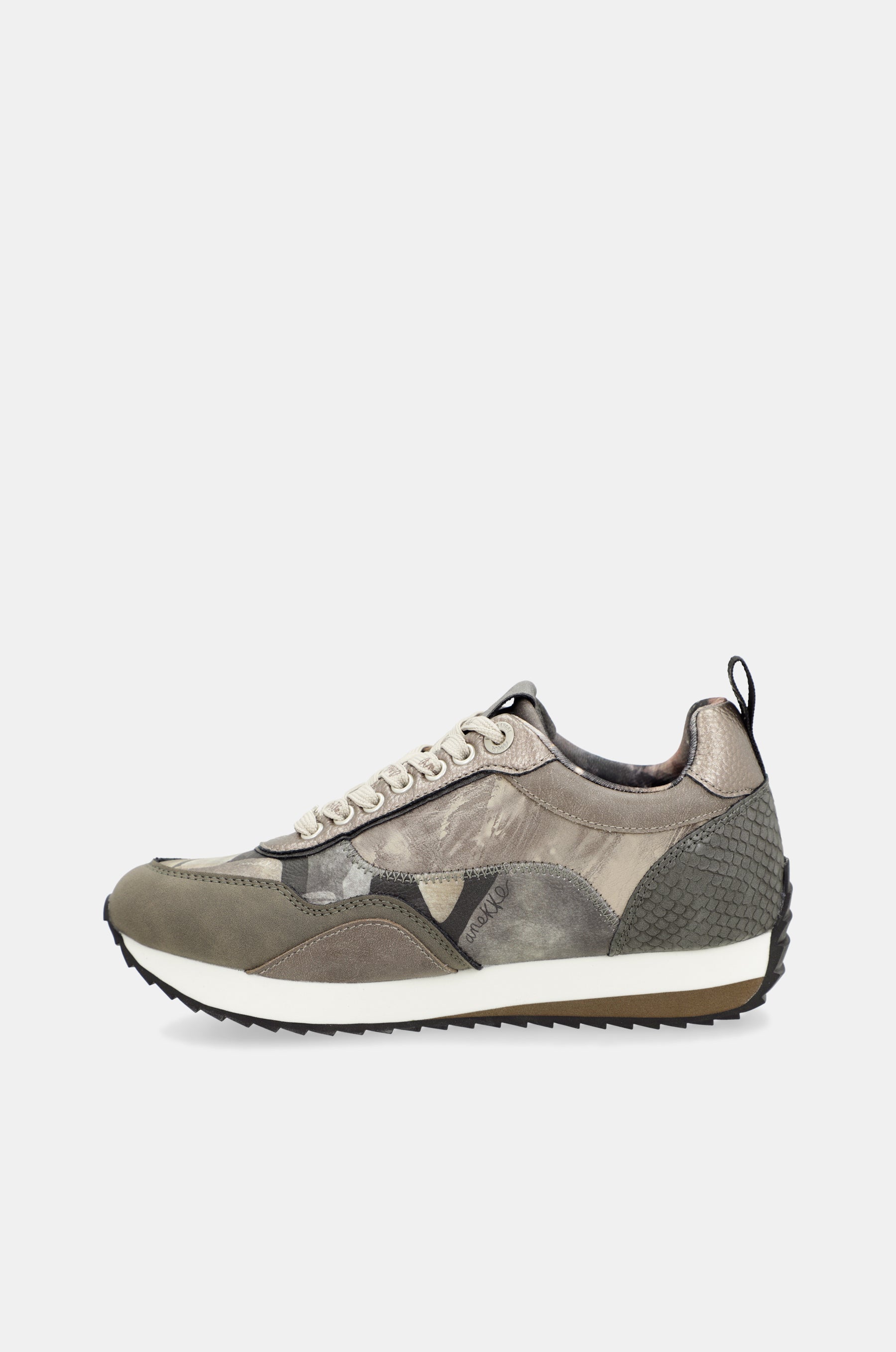 Sneakers da viaggio grigie