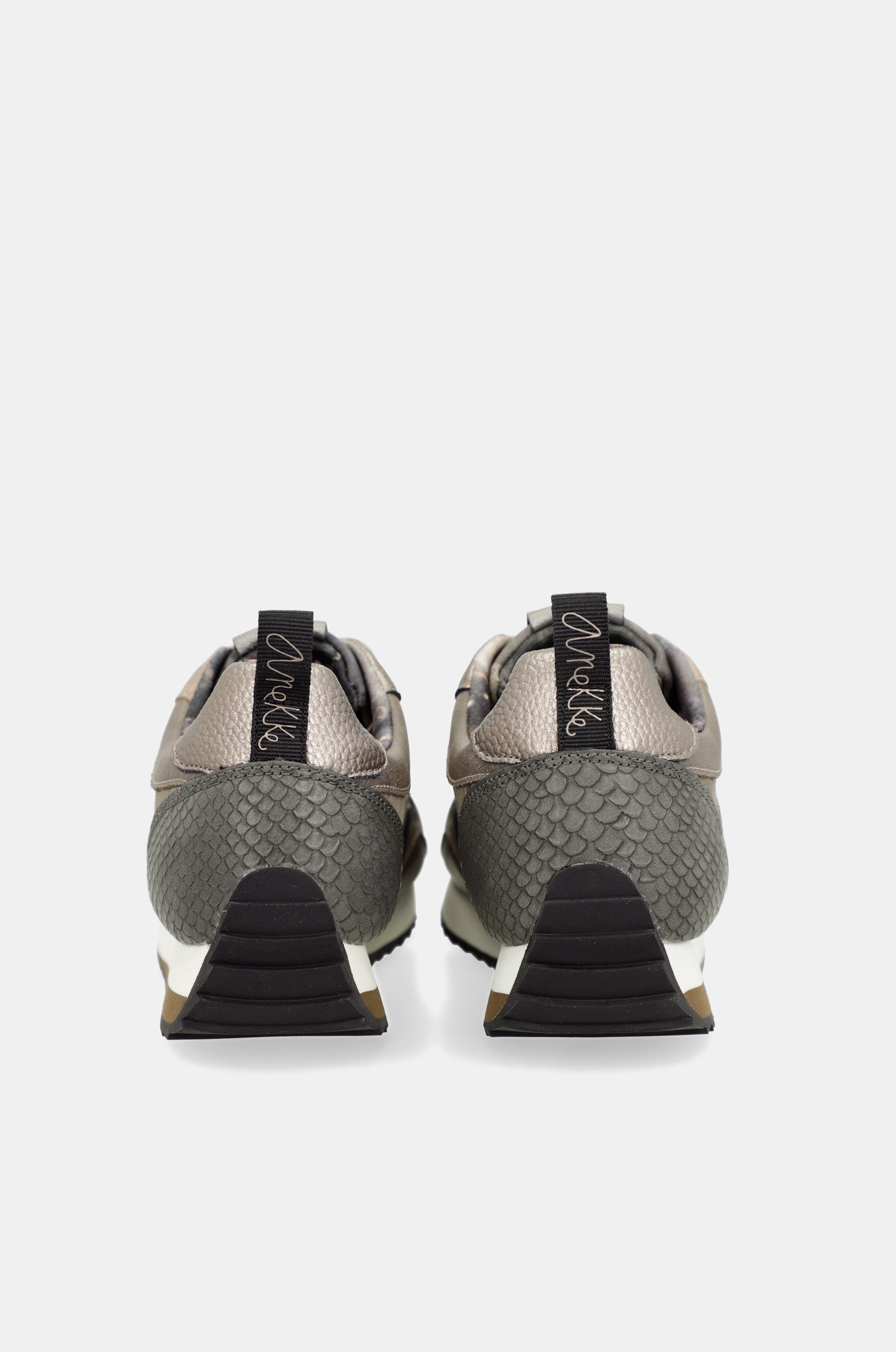 Sneakers da viaggio grigie