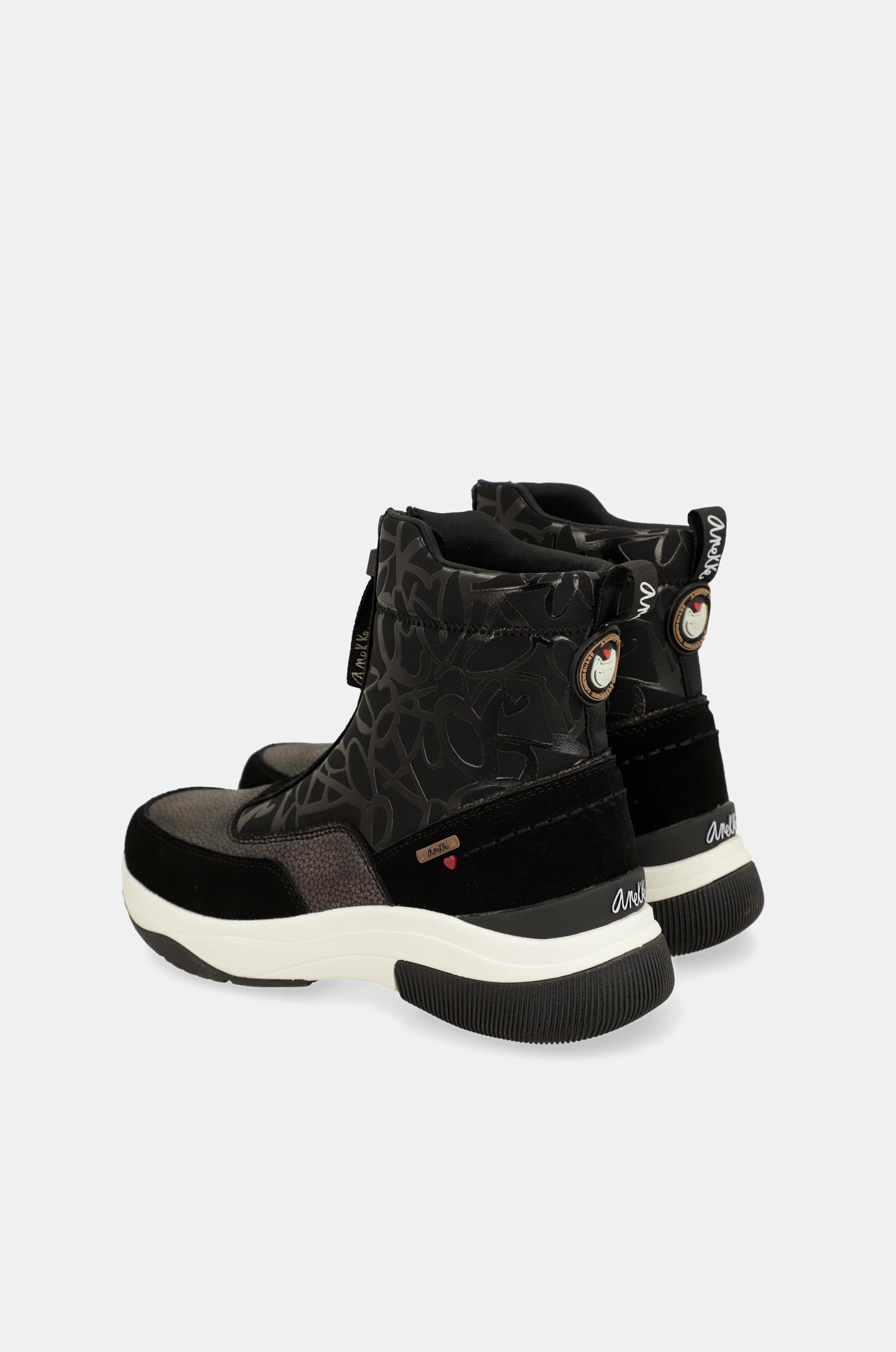 Stivaletto sportivo nero elegante alla caviglia