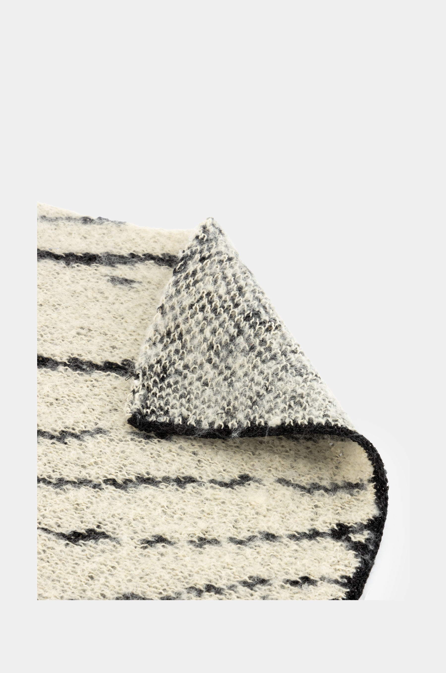 Sciarpa nera lavorata a maglia combinata