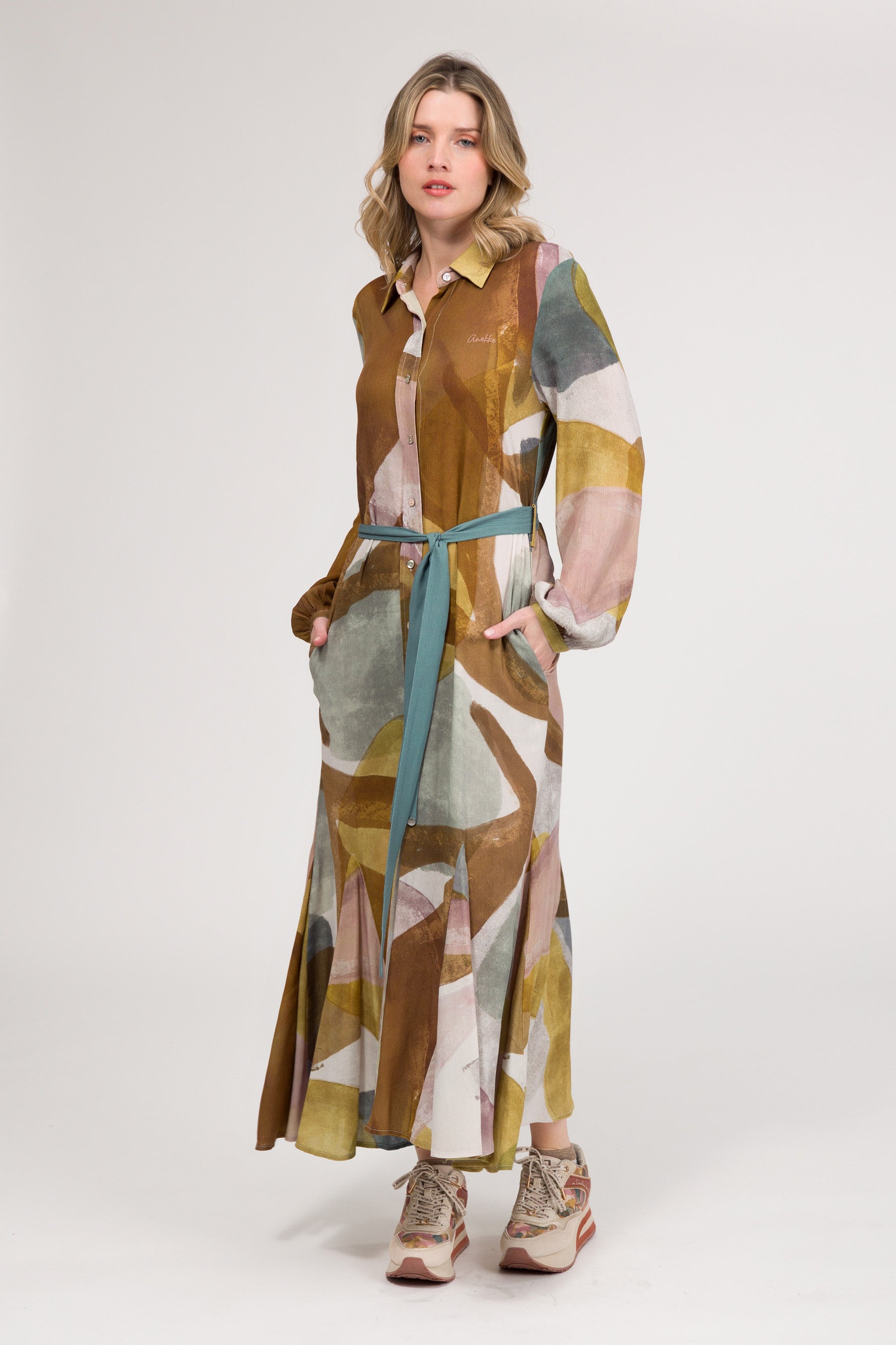 Vestito a maniche lunghe midi