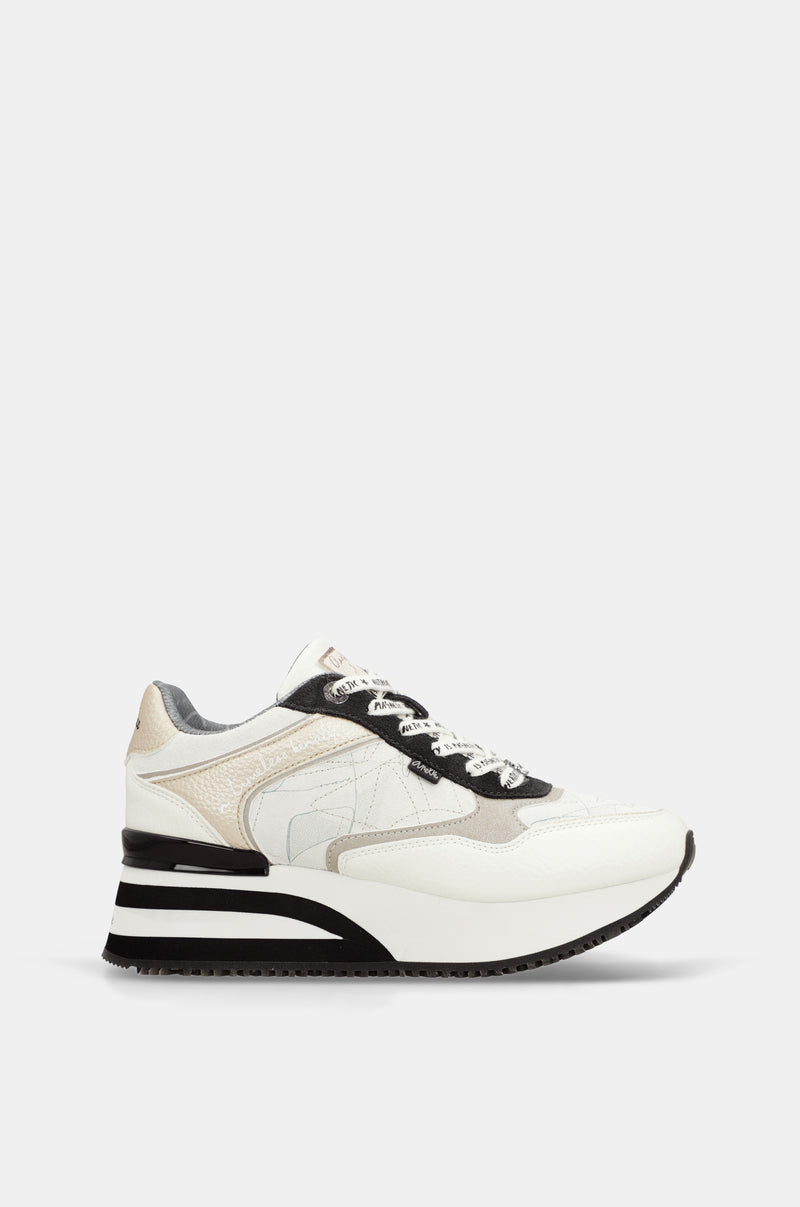 Sneakers bianche con dettagli neri