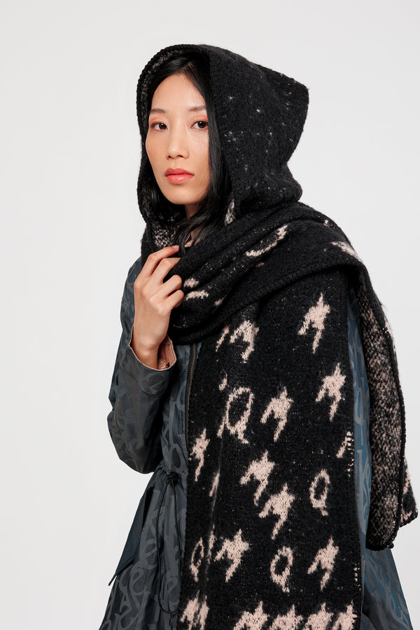 Sciarpa con cappuccio nera e beige
