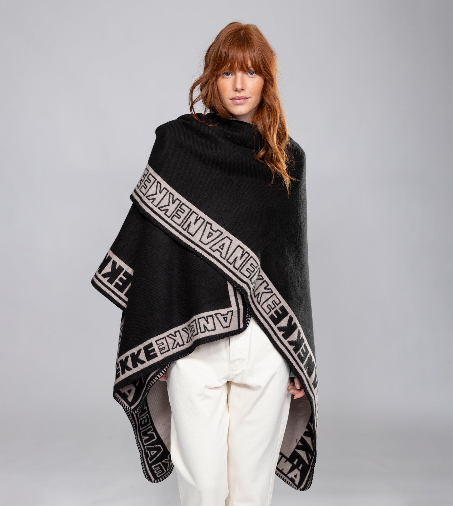 Poncho Shodō nero