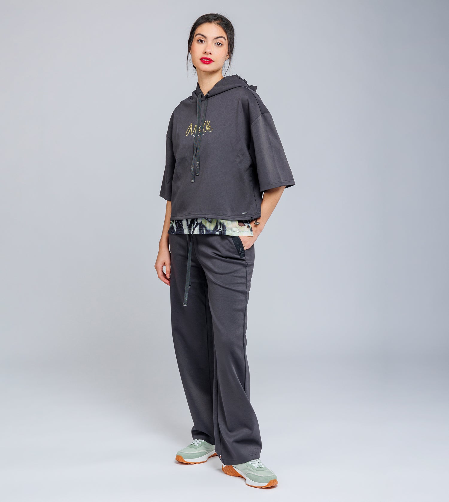 Pantaloni fluidi grigi