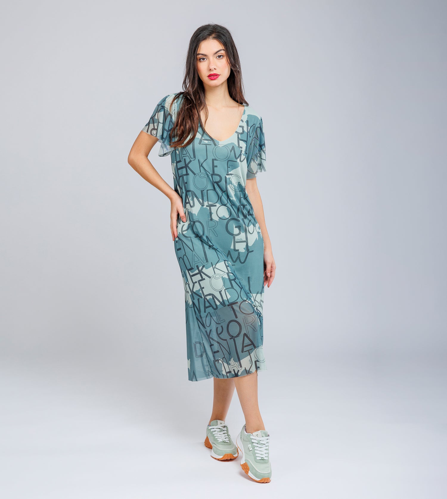 Vestito verde a maniche corte
