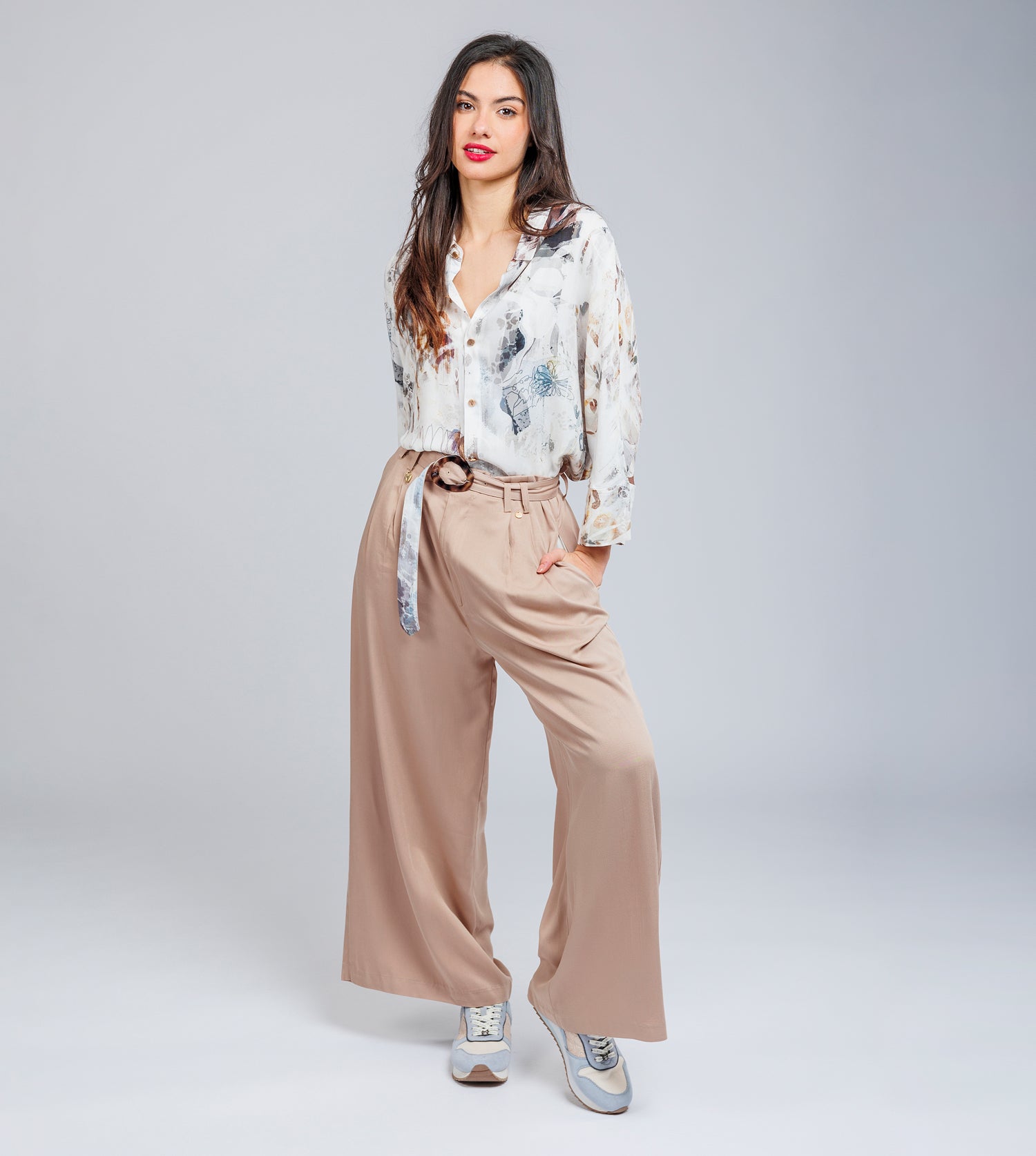 Pantaloni color taupe