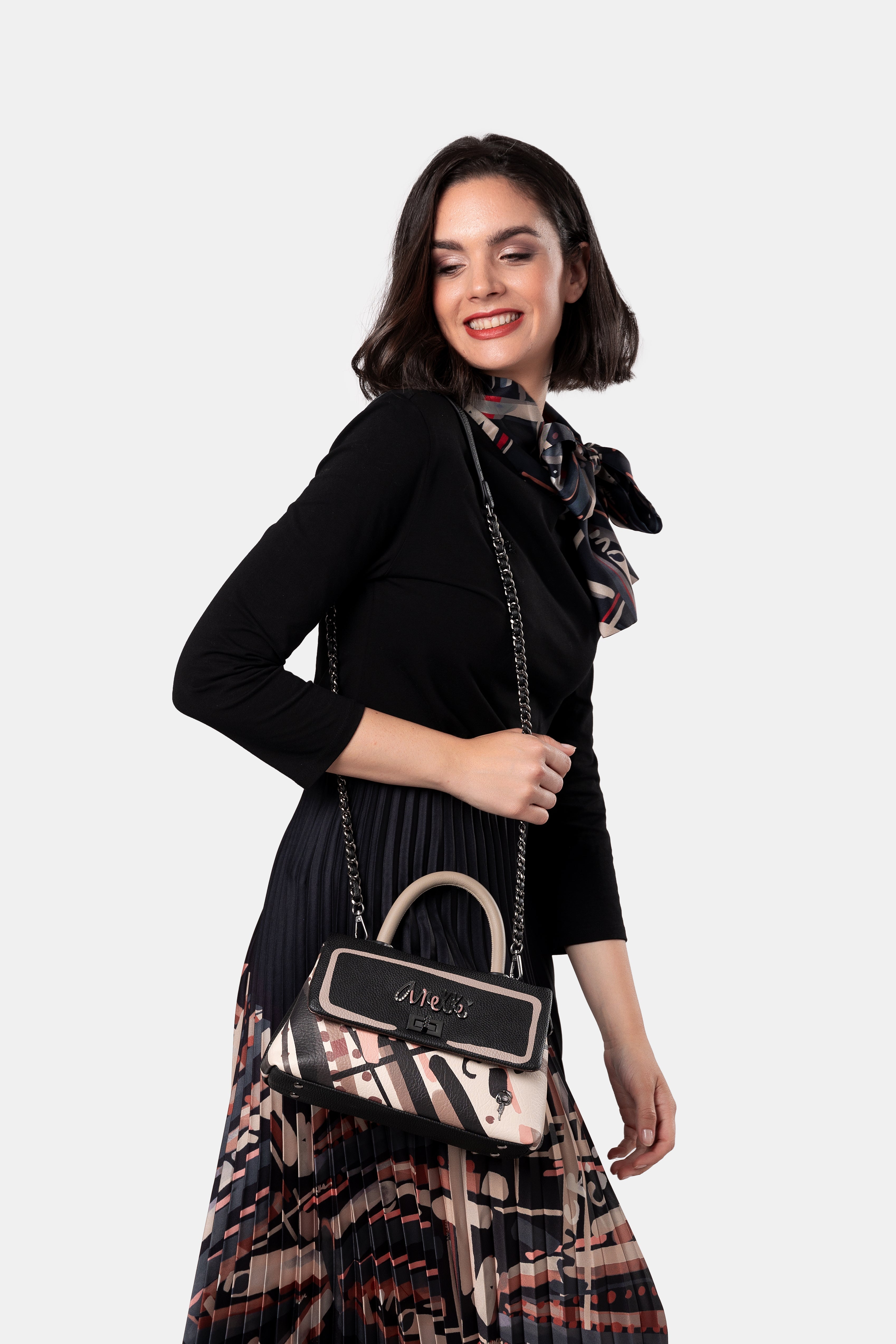 Borsa manico corto e tracolla Parisian